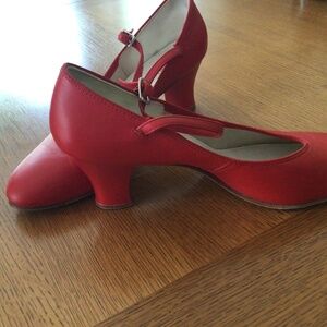 Red leather character shoes, size 9.  Leather upper and leather sole.